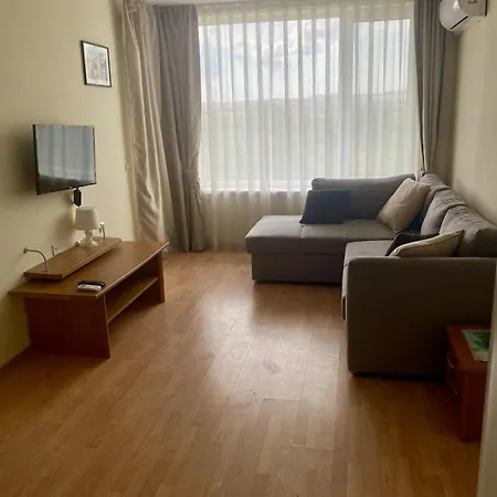 Peaceful, Floor, 2 Bedroom Apartament