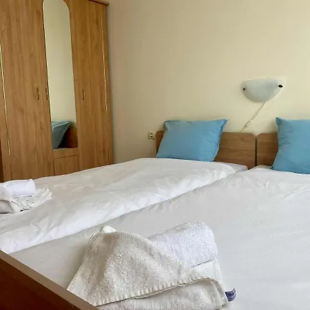 Апартаменти Peaceful, Floor, 2 Bedroom